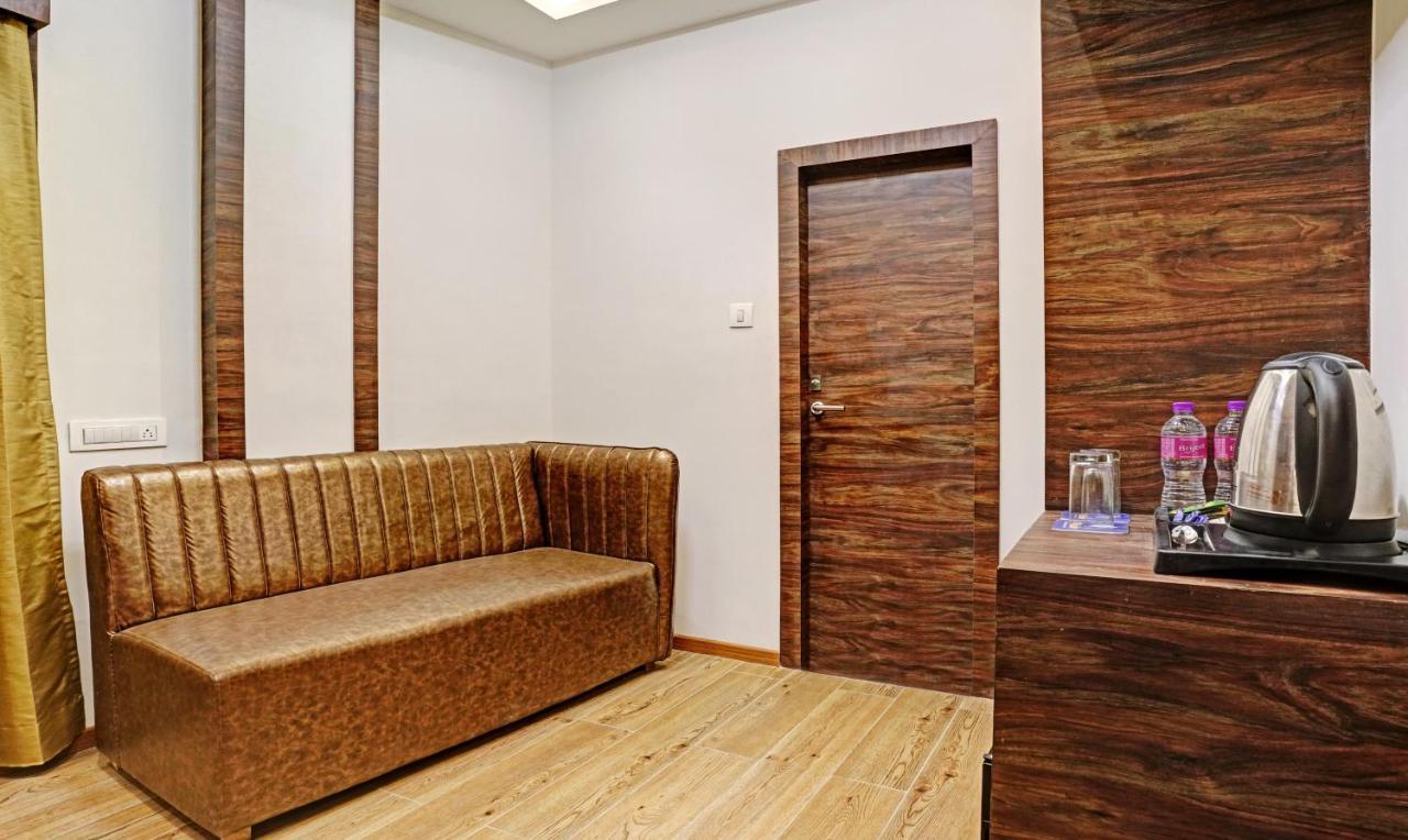 Treebo Premium Widlor Boutique Hotel Mumbai Exterior photo